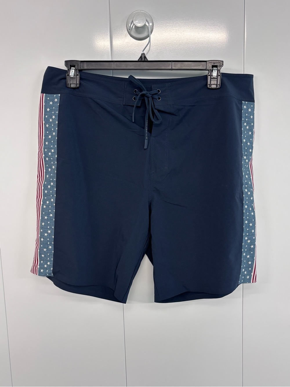 TravisMathew Men's Board Shorts Size 36 Navy Blue USA Patriotic Stars Stripes